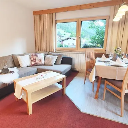 Daire Appartements-pension Reinstadler
